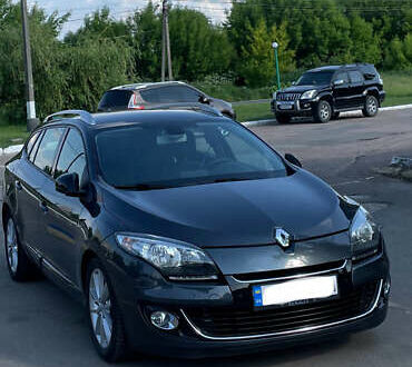 Сірий Рено Меган, об'ємом двигуна 1.5 л та пробігом 220 тис. км за 7800 $, фото 1 на Automoto.ua