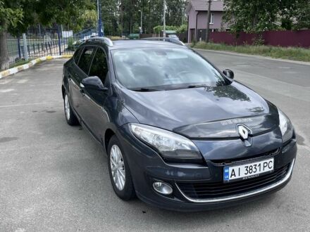 Рено Меган 2013 в Буче на Automoto.ua Серый Рено Меган, объемом двигателя 1.5 л и пробегом 238 тыс. км за 8200 $, фото 1 на Automoto.ua
