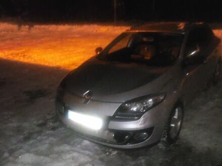 Сірий Рено Меган, об'ємом двигуна 1.5 л та пробігом 240 тис. км за 7850 $, фото 1 на Automoto.ua