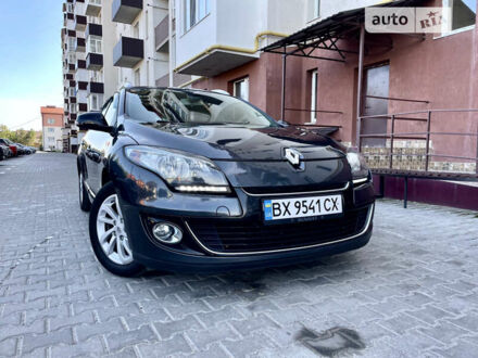 Рено Меган 2013 у Хмельницькому на Automoto.ua Сірий Рено Меган, об'ємом двигуна 1.5 л та пробігом 240 тис. км за 9200 $, фото 1 на Automoto.ua