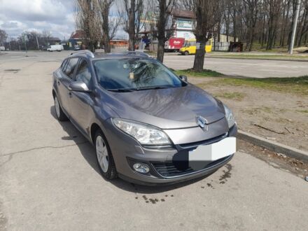 Рено Меган 2013 в Кропивницком (Кировограде) на Automoto.ua Серый Рено Меган, объемом двигателя 1.5 л и пробегом 227 тыс. км за 7900 $, фото 1 на Automoto.ua