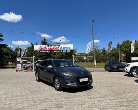 Серый Рено Меган, объемом двигателя 1.5 л и пробегом 350 тыс. км за 7100 $, фото 1 на Automoto.ua