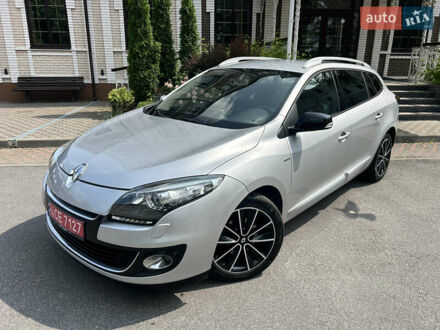 Рено Меган 2013 в Виннице на Automoto.ua Серый Рено Меган, объемом двигателя 1.6 л и пробегом 223 тыс. км за 8799 $, фото 1 на Automoto.ua