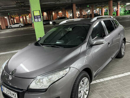 Серый Рено Меган, объемом двигателя 1.46 л и пробегом 289 тыс. км за 7800 $, фото 1 на Automoto.ua