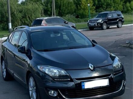 Рено Меган 2013 у Коростышеве на Automoto.ua Сірий Рено Меган, об'ємом двигуна 1.5 л та пробігом 213 тис. км за 9400 $, фото 1 на Automoto.ua
