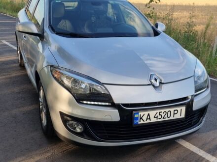 Рено Меган 2013 у Броварах на Automoto.ua Сірий Рено Меган, об'ємом двигуна 1.5 л та пробігом 198 тис. км за 7800 $, фото 1 на Automoto.ua