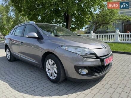 Рено Меган 2013 у Радивилове на Automoto.ua Сірий Рено Меган, об'ємом двигуна 1.6 л та пробігом 242 тис. км за 7650 $, фото 1 на Automoto.ua