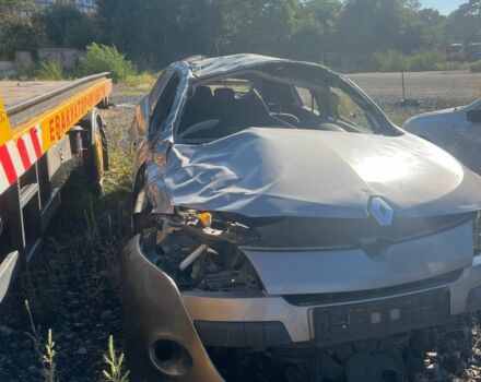 Сірий Рено Меган, об'ємом двигуна 1.5 л та пробігом 200 тис. км за 1704 $, фото 1 на Automoto.ua