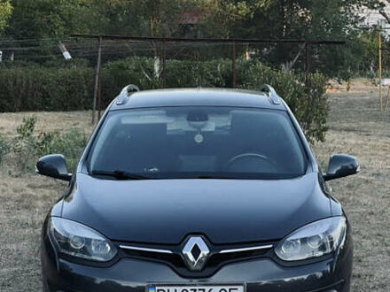 Рено Меган 2014 в Сарате на Automoto.ua Серый Рено Меган, объемом двигателя 1.46 л и пробегом 325 тыс. км за 8500 $, фото 1 на Automoto.ua