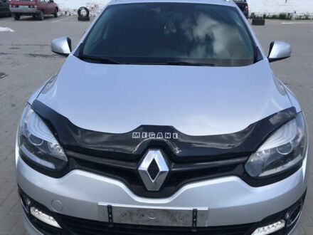 Рено Меган 2014 у Чернівцях на Automoto.ua Сірий Рено Меган, об'ємом двигуна 1.5 л та пробігом 232 тис. км за 7750 $, фото 1 на Automoto.ua