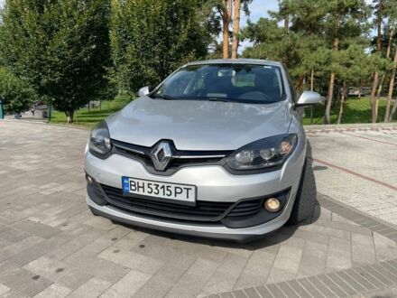 Рено Меган 2015 у Києві на Automoto.ua Сірий Рено Меган, об'ємом двигуна 1.5 л та пробігом 290 тис. км за 7599 $, фото 1 на Automoto.ua