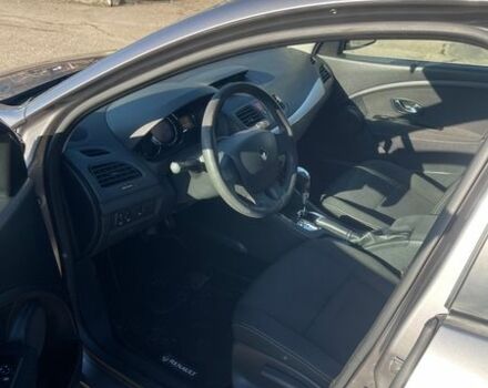 Сірий Рено Меган, об'ємом двигуна 1.5 л та пробігом 166 тис. км за 8300 $, фото 1 на Automoto.ua