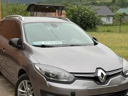 Рено Меган 2015 в Самборе на Automoto.ua Серый Рено Меган, объемом двигателя 1.5 л и пробегом 281 тыс. км за 8800 $, фото 1 на Automoto.ua