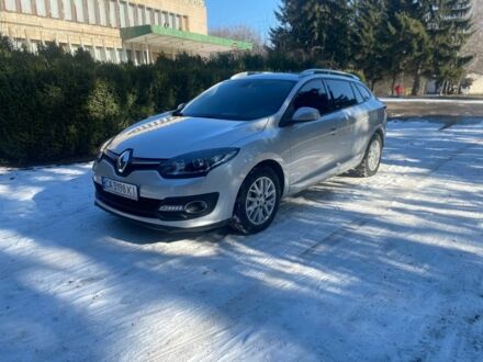 Рено Меган 2015 в Умани на Automoto.ua Серый Рено Меган, объемом двигателя 1.5 л и пробегом 250 тыс. км за 8800 $, фото 1 на Automoto.ua