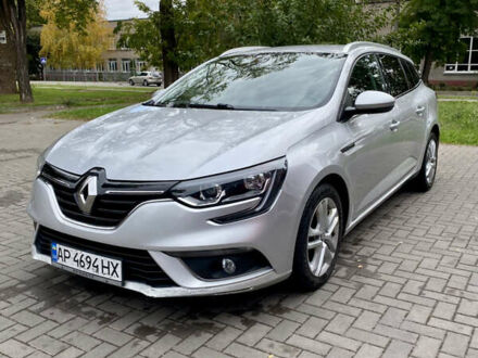 Рено Меган 2017 в Запорожье на Automoto.ua Серый Рено Меган, объемом двигателя 1.46 л и пробегом 145 тыс. км за 12800 $, фото 1 на Automoto.ua