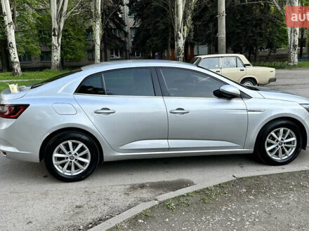 Серый Рено Меган, объемом двигателя 1.46 л и пробегом 155 тыс. км за 16000 $, фото 1 на Automoto.ua