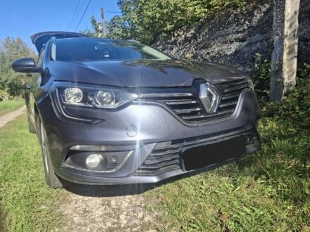 Рено Меган 2017 в Киеве на Automoto.ua Серый Рено Меган, объемом двигателя 1.5 л и пробегом 270 тыс. км за 13700 $, фото 1 на Automoto.ua