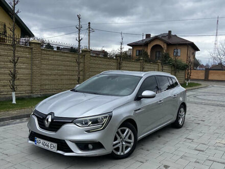 Рено Меган 2017 у Луцьку на Automoto.ua Сірий Рено Меган, об'ємом двигуна 1.5 л та пробігом 230 тис. км за 12250 $, фото 1 на Automoto.ua
