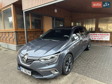 Рено Меган 2017 в Киеве на Automoto.ua Серый Рено Меган, объемом двигателя 1.46 л и пробегом 170 тыс. км за 13900 $, фото 1 на Automoto.ua