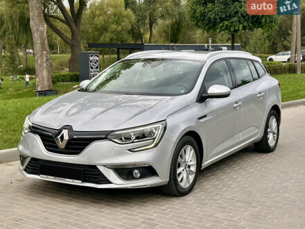 Рено Меган 2018 в Умани на Automoto.ua Серый Рено Меган, объемом двигателя 1.5 л и пробегом 107 тыс. км за 14250 $, фото 1 на Automoto.ua