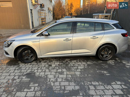 Рено Меган 2018 в Ужгороде на Automoto.ua Серый Рено Меган, объемом двигателя 1.46 л и пробегом 200 тыс. км за 12300 $, фото 1 на Automoto.ua