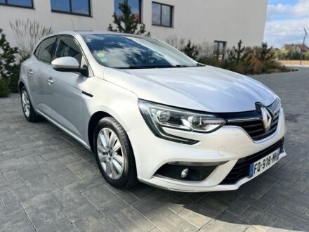 Рено Меган 2020 в Луцке на Automoto.ua Серый Рено Меган, объемом двигателя 1.5 л и пробегом 165 тыс. км за 14000 $, фото 1 на Automoto.ua
