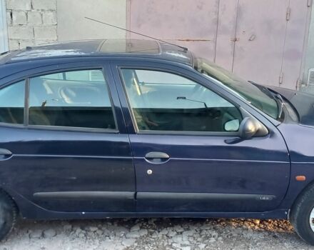 Синій Рено Меган, об'ємом двигуна 1.4 л та пробігом 330 тис. км за 1700 $, фото 5 на Automoto.ua