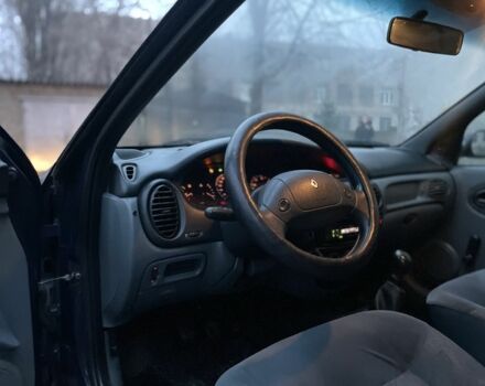 Синий Рено Меган, объемом двигателя 1.6 л и пробегом 234 тыс. км за 1850 $, фото 16 на Automoto.ua