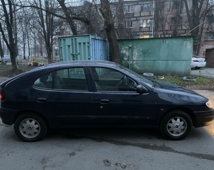 Синий Рено Меган, объемом двигателя 1.6 л и пробегом 234 тыс. км за 1850 $, фото 3 на Automoto.ua