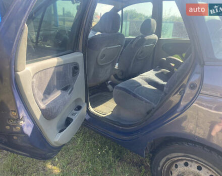 Синій Рено Меган, об'ємом двигуна 2 л та пробігом 342 тис. км за 2200 $, фото 4 на Automoto.ua