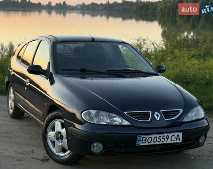 Синий Рено Меган, объемом двигателя 1.6 л и пробегом 280 тыс. км за 2200 $, фото 1 на Automoto.ua