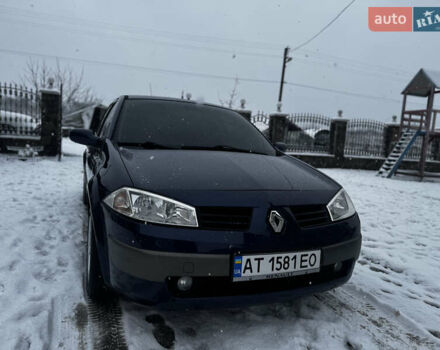 Синий Рено Меган, объемом двигателя 1.6 л и пробегом 182 тыс. км за 3700 $, фото 2 на Automoto.ua
