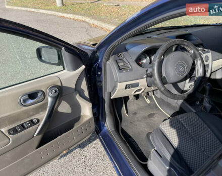 Синий Рено Меган, объемом двигателя 1.5 л и пробегом 314 тыс. км за 5000 $, фото 19 на Automoto.ua