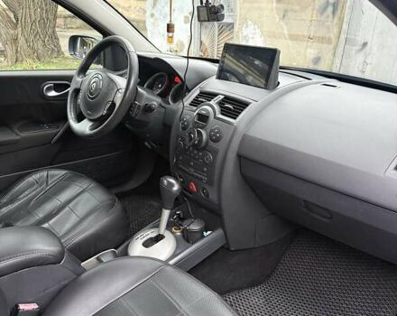 Синій Рено Меган, об'ємом двигуна 2 л та пробігом 139 тис. км за 4500 $, фото 5 на Automoto.ua