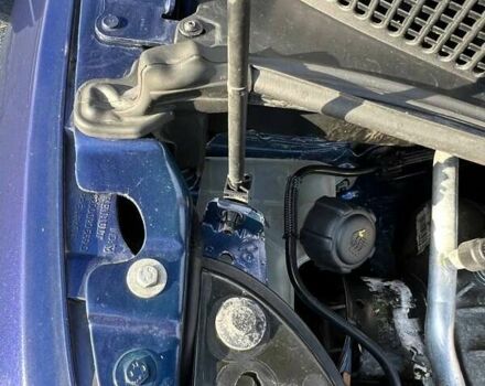 Синій Рено Меган, об'ємом двигуна 1.6 л та пробігом 219 тис. км за 3999 $, фото 57 на Automoto.ua