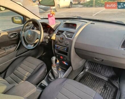 Синій Рено Меган, об'ємом двигуна 1.6 л та пробігом 299 тис. км за 2800 $, фото 8 на Automoto.ua