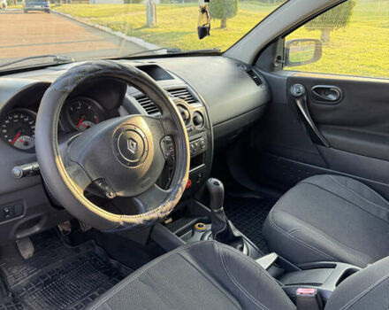Рено Меган 2005 в Ровно на Automoto.ua Синий Рено Меган, объемом двигателя 1.5 л и пробегом 290 тыс. км за 2700 $, фото 9 на Automoto.ua