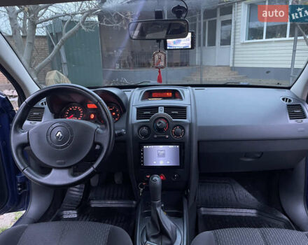 Синій Рено Меган, об'ємом двигуна 1.39 л та пробігом 277 тис. км за 4900 $, фото 26 на Automoto.ua