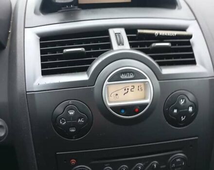 Синій Рено Меган, об'ємом двигуна 1.6 л та пробігом 275 тис. км за 4100 $, фото 15 на Automoto.ua