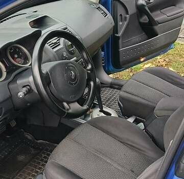 Синий Рено Меган, объемом двигателя 1.6 л и пробегом 186 тыс. км за 4600 $, фото 12 на Automoto.ua