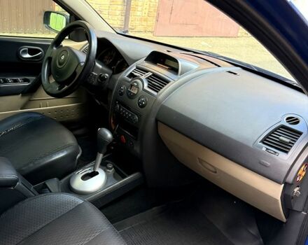 Синий Рено Меган, объемом двигателя 1.6 л и пробегом 250 тыс. км за 3999 $, фото 4 на Automoto.ua