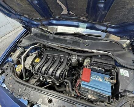 Синий Рено Меган, объемом двигателя 1.6 л и пробегом 212 тыс. км за 5077 $, фото 7 на Automoto.ua