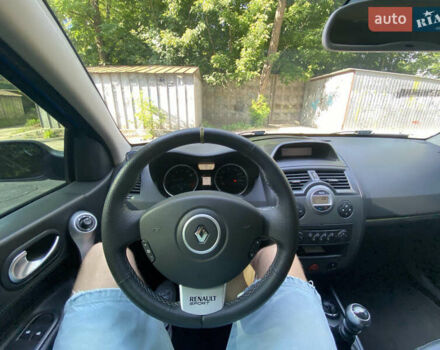 Синий Рено Меган, объемом двигателя 2 л и пробегом 166 тыс. км за 8500 $, фото 8 на Automoto.ua
