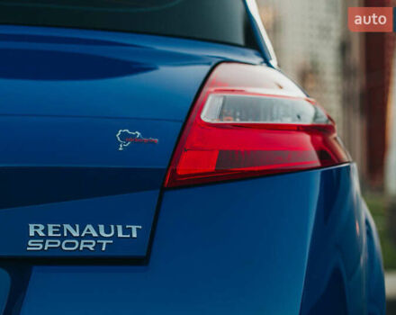 Синий Рено Меган, объемом двигателя 2 л и пробегом 166 тыс. км за 8500 $, фото 4 на Automoto.ua