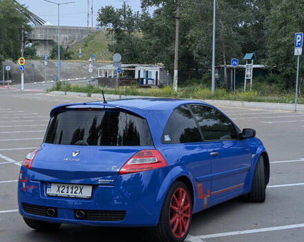 Синій Рено Меган, об'ємом двигуна 2 л та пробігом 165 тис. км за 8500 $, фото 4 на Automoto.ua
