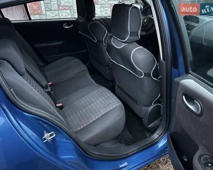Синій Рено Меган, об'ємом двигуна 1.6 л та пробігом 190 тис. км за 5300 $, фото 14 на Automoto.ua