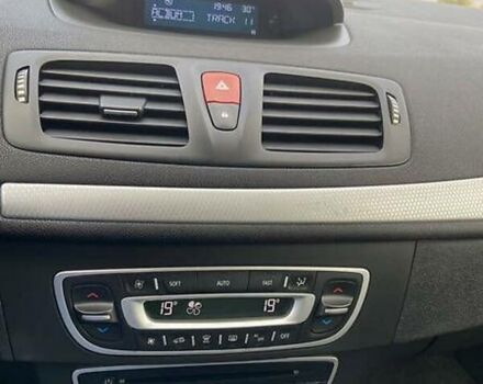 Синій Рено Меган, об'ємом двигуна 1.6 л та пробігом 204 тис. км за 6500 $, фото 3 на Automoto.ua