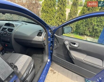 Синий Рено Меган, объемом двигателя 1.6 л и пробегом 270 тыс. км за 3800 $, фото 17 на Automoto.ua