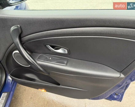 Синій Рено Меган, об'ємом двигуна 1.9 л та пробігом 220 тис. км за 6500 $, фото 24 на Automoto.ua