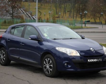 Синий Рено Меган, объемом двигателя 1.6 л и пробегом 239 тыс. км за 6900 $, фото 2 на Automoto.ua